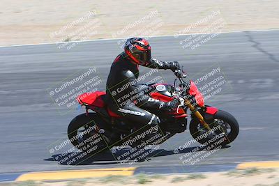 media/Mar-25-2024-Moto Forza (Mon) [[8d4319bd68]]/4-Novice Group/Session 4 (Turn 10 Inside)/